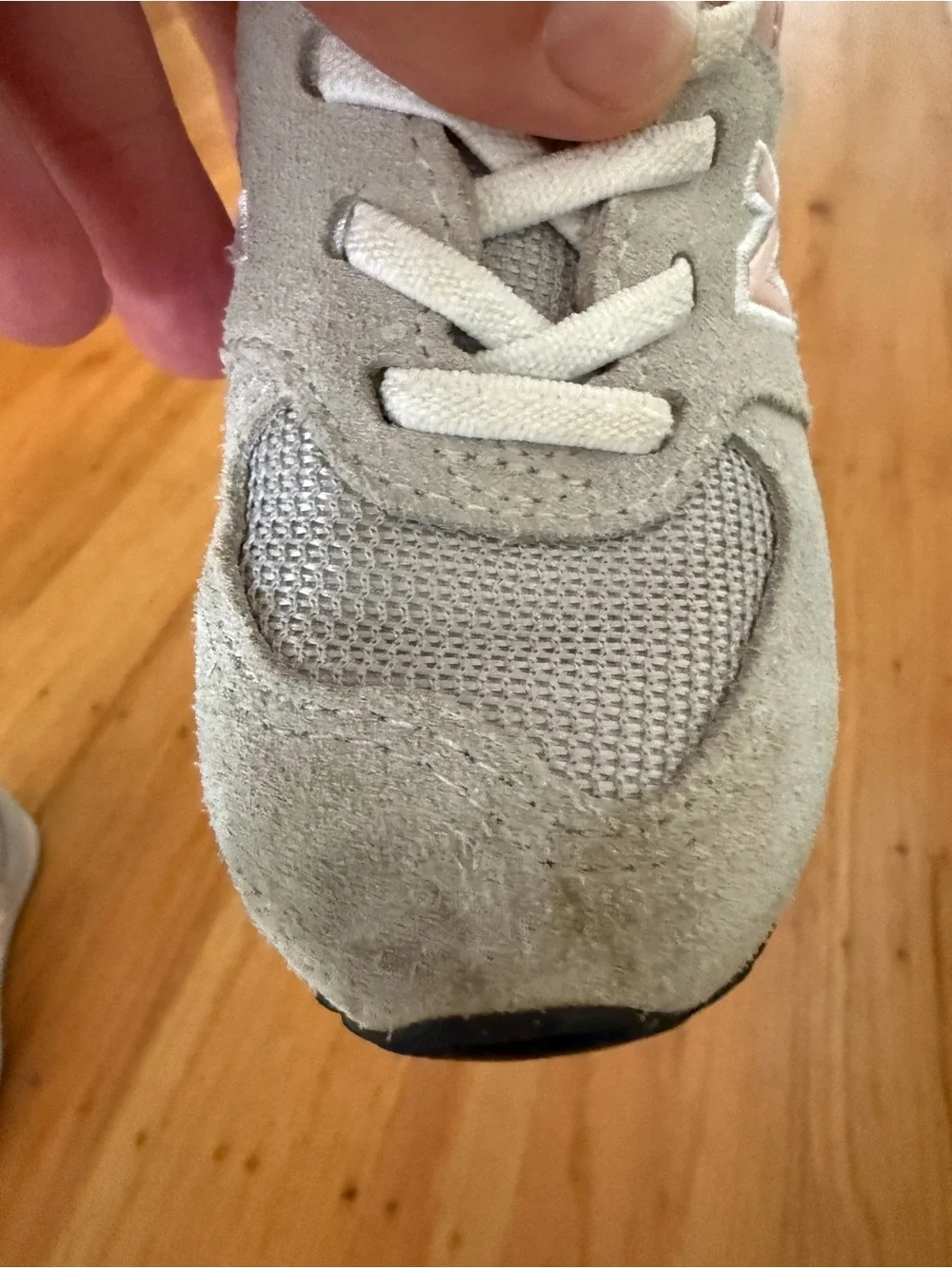 New Balance 574 Girls/Toddler, size 6.5, Gray and Pink Suede Sneaker